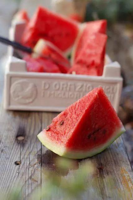 吃瓜碰到狠人,吃瓜偶遇狠人，一场意外引发的惊心动魄